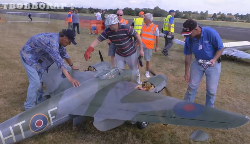 giant scale rc aircraft